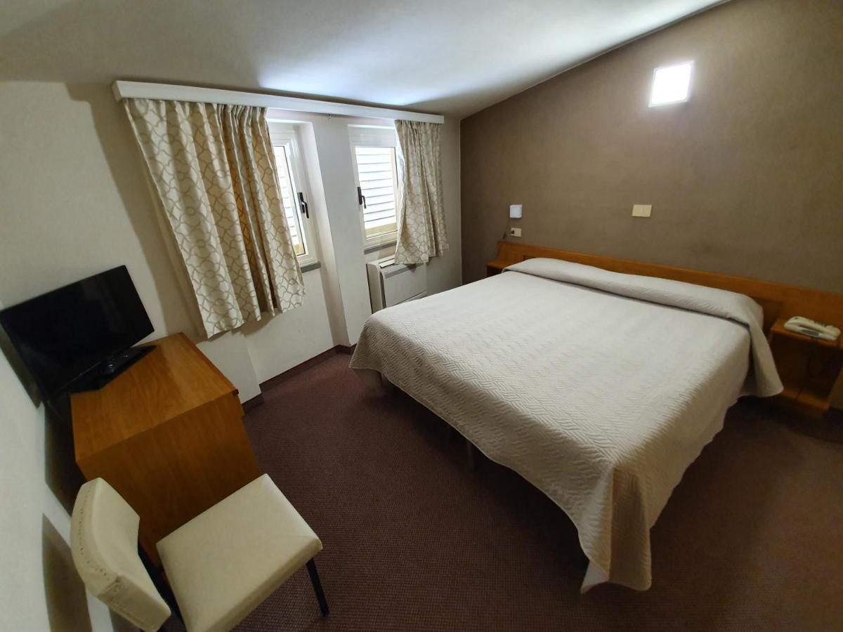 Hotel Giovanna Montecatini Terme Eksteriør bilde